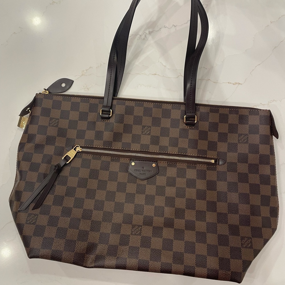 🎈SOLD 🎈 Authentic LOUIS VUITTON Damier Ebene Iena MM